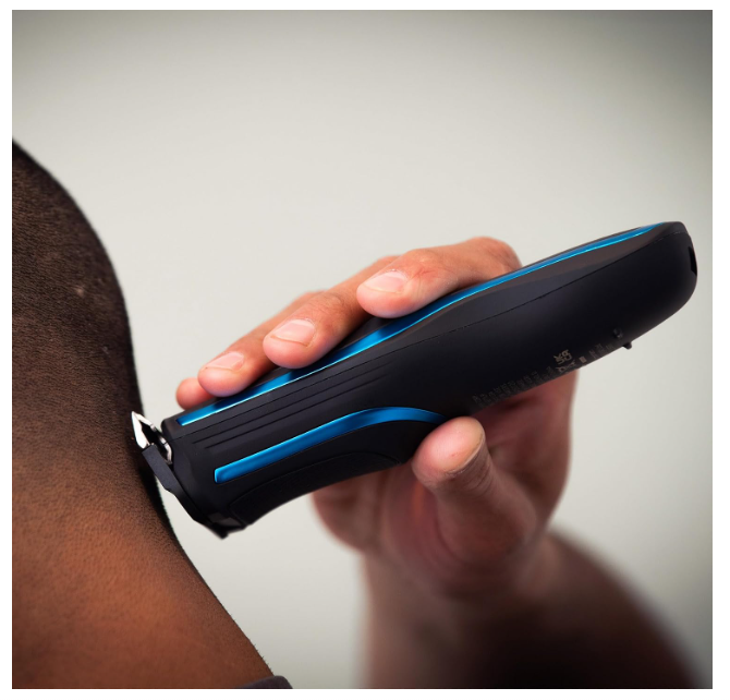 Wahl Self Clip 360 Clipper Kit Cordless Hair Clipper Black with 10 Attachment Combs
