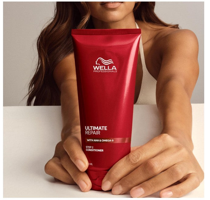 Wella Professionals Ultimate Repair Step 2 Conditioner