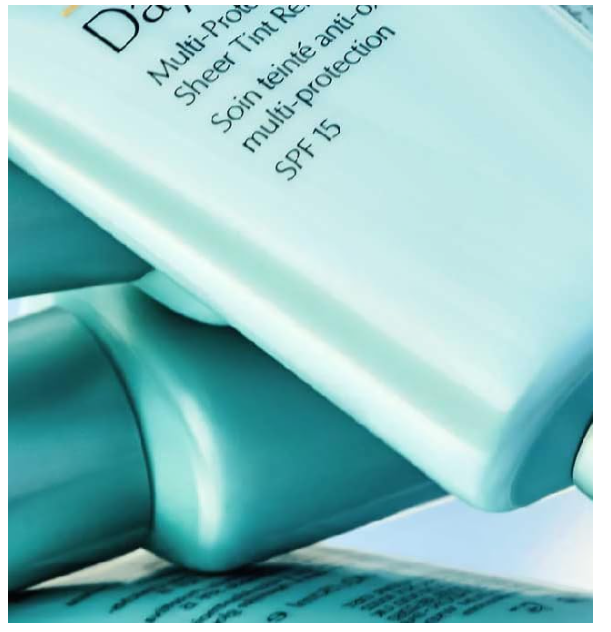 Estée Lauder DayWear Multi-Protection Anti-Oxidant Sheer Tint Release Moisturizer SPF 15 50ml