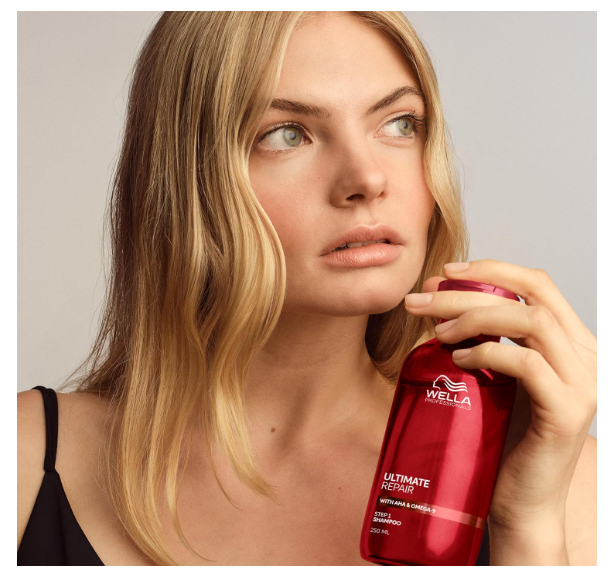 Wella Professionals Ultimate Repair Shampoo for All Types of Hair Damage 250ml